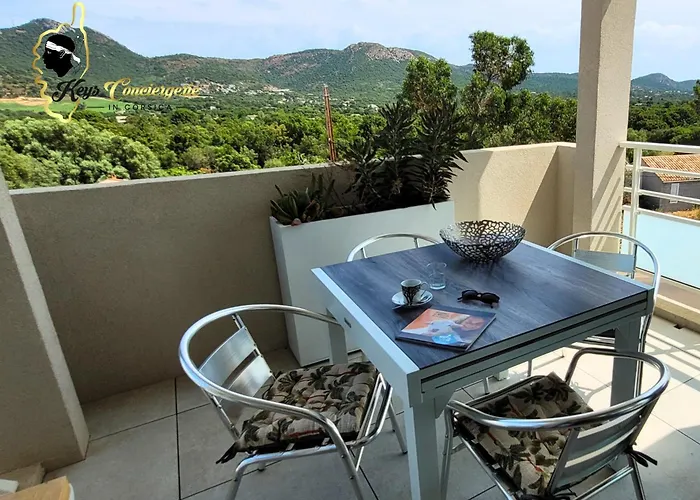 A Pinarello Corse Du Sud 4 Pers Vue Sainte-Lucie de Porto-Vecchio