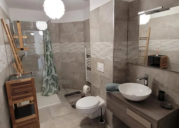 A Pinarello Corse Du Sud 4 Pers Vue